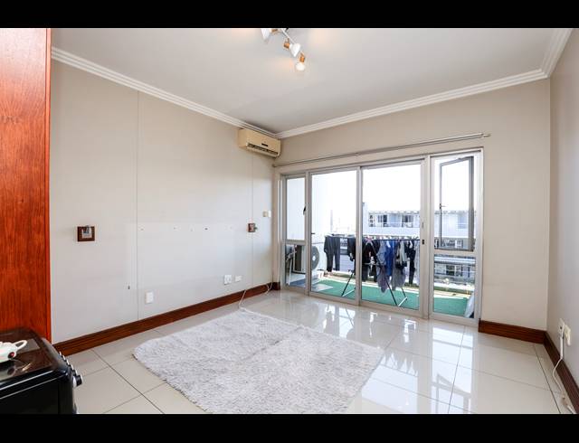 2 BEDROOM APARTMENT FOR SALE IN UMHLANGA RIDGE